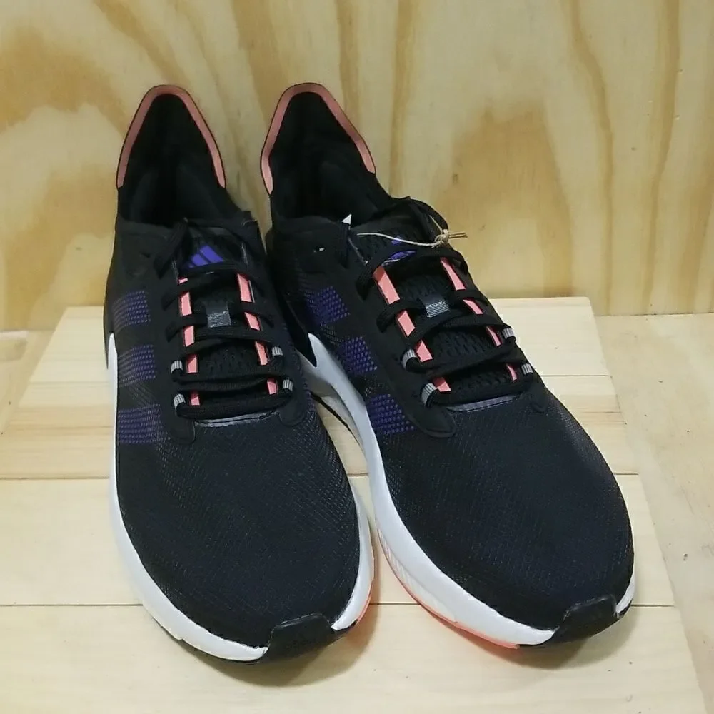 New Adidas Avryn Universal Boost Running Shoes size 13